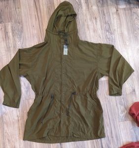 Tenth Mountain wind breaker